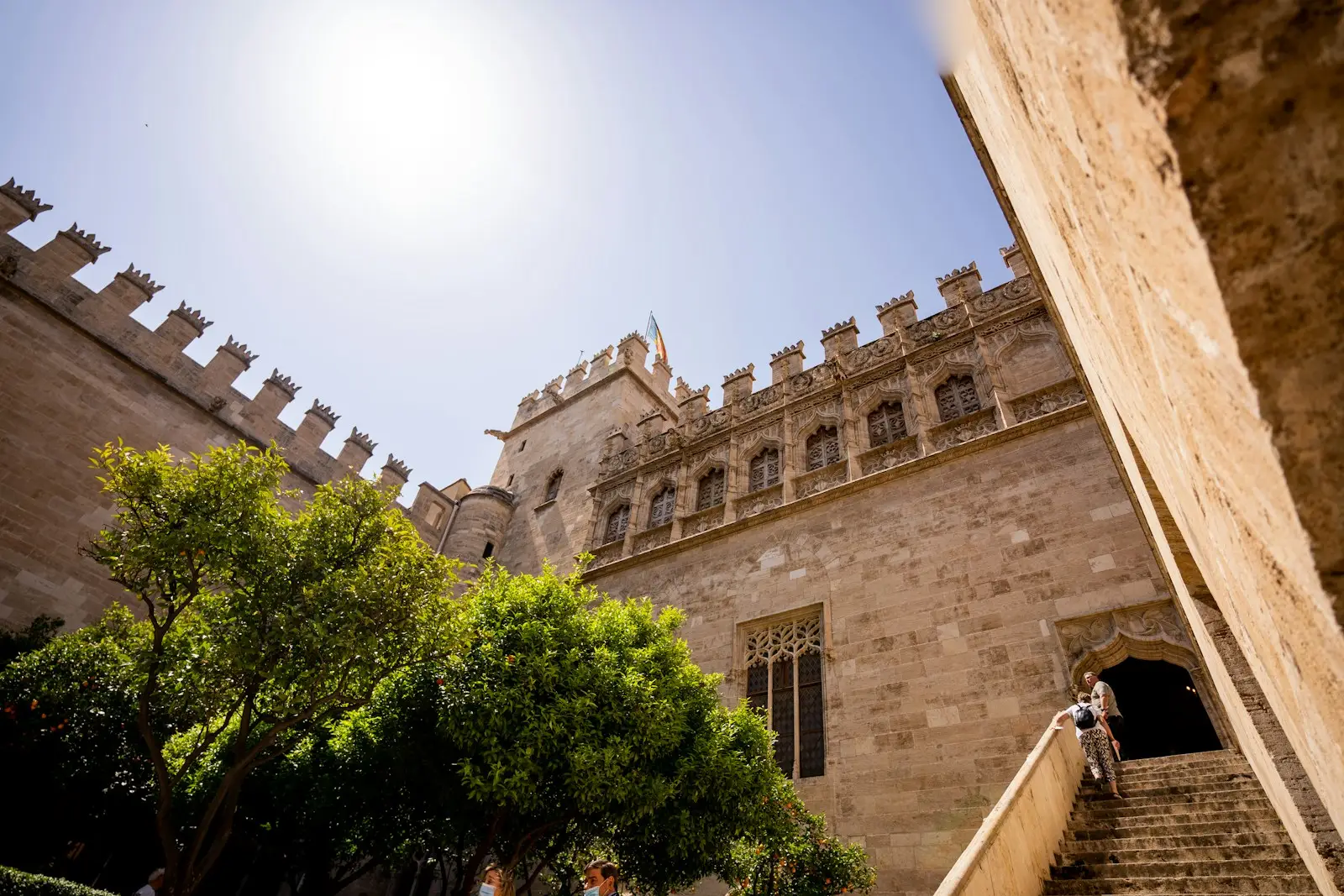 Der Innenhof der Lonja de la Seda, Juwel der valencianischen Zivilgotik und UNESCO-Weltkulturerbe