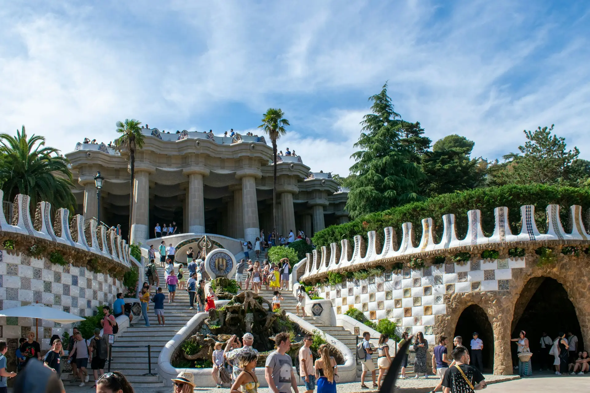Escaleras del Parc Güell de Gaudí, Barcelona